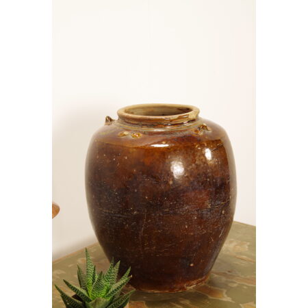 Grote oude aardewerk vaas uit China, bruin