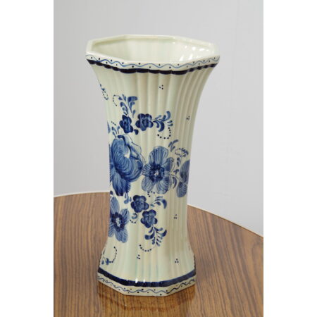 Vintage porseleinen vaas met bloemen Delfts blauw
