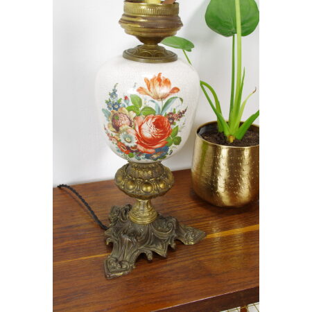 Vintage porseleinen lamp met bloemen en messing voet Rozen, tafellamp, schemerlamp