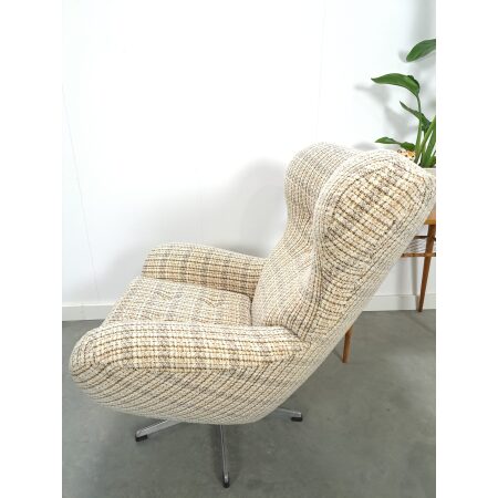 Vintage draai fauteuil, beige geblokt, draai stoel, relax fauteuil