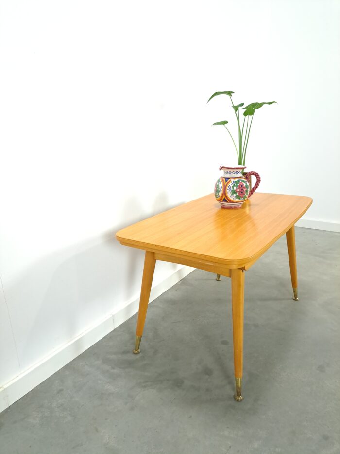 Vintage fineer in hoogte verstelbare en uitschuifbare tafel met messing poten, eettafel
