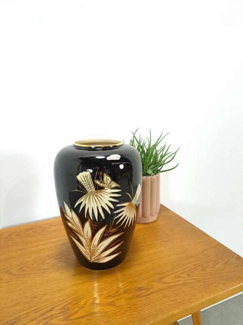Vintage porseleinen zwarte vaas met gouden details en graan