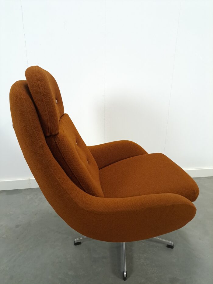 Vintage bruine draaifauteuil, stoffen stoel