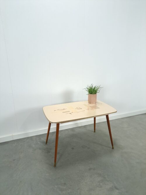 Vintage formica salontafel met messing en vissen, coffee table