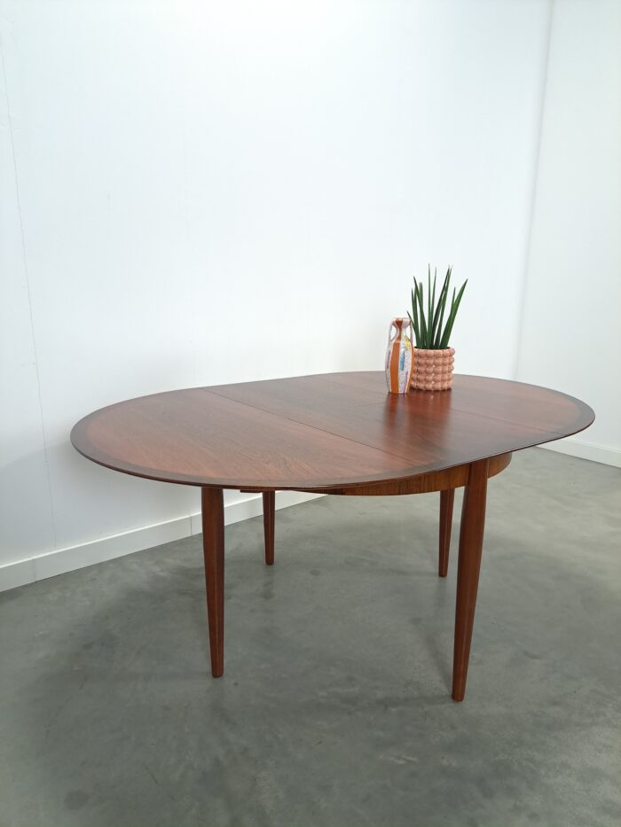 Vintage design uitschuifbare palissander Lübke ronde tafel, eettafel