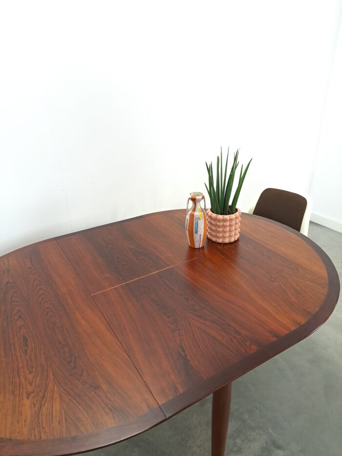 Vintage design uitschuifbare palissander Lübke ronde tafel, eettafel