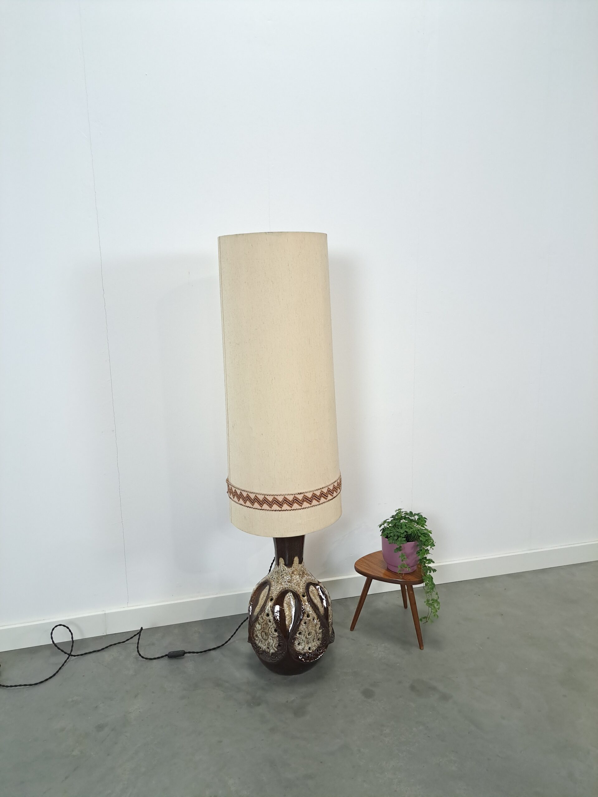 Vintage bruin keramieken lamp van Besigheimer Leuchten met verlichte voet