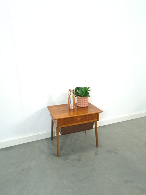 Vintage fineer naai ladekastje uit Zweden