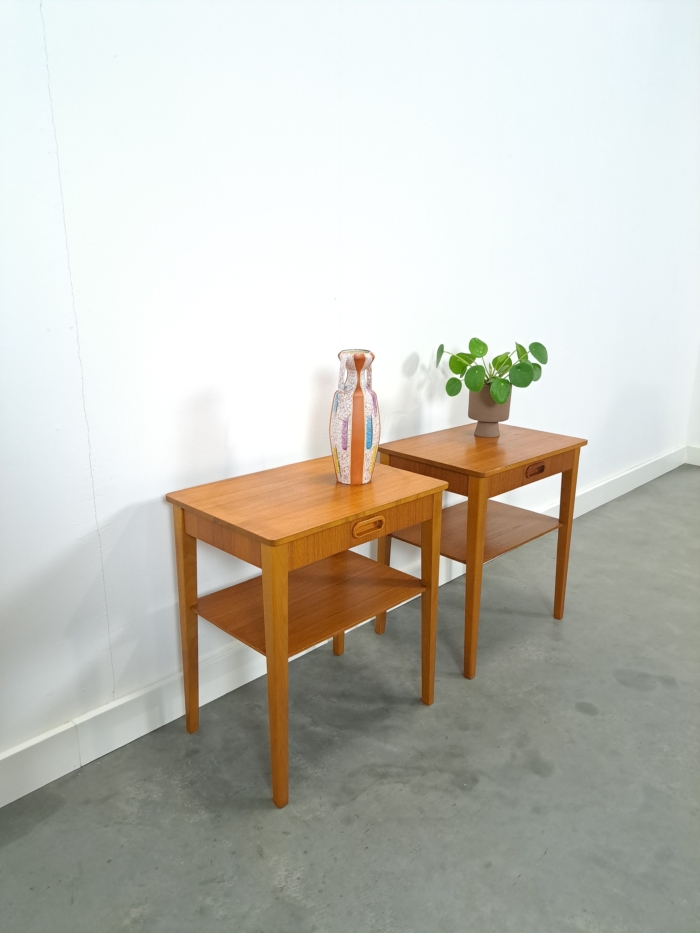 Vintage teak set nachtkastjes uit Zweden