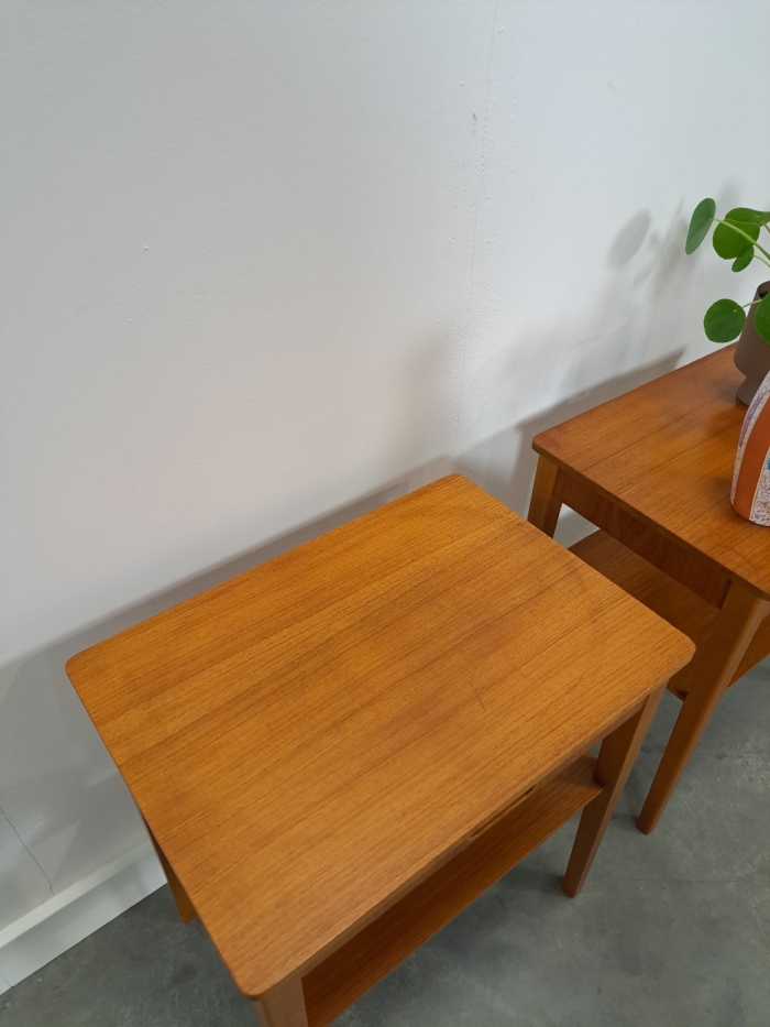 Vintage teak set nachtkastjes uit Zweden