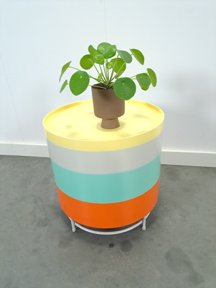 Vintage Ikea PS 2014 gekleurde kunststof opbergtafel Richardson, bijzettafel