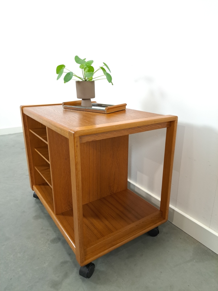 Vintage teak trolley met legplanken jaren 60 tv meubel, audio meubel