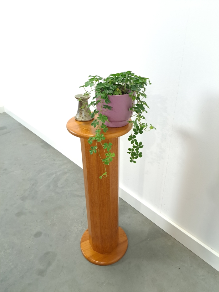 Vintage teakhouten pilaar, planten standaard