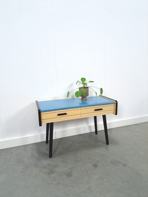 Vintage jaren 50 ladekastje met blauw blad en zwarte poten, sidetable, kast